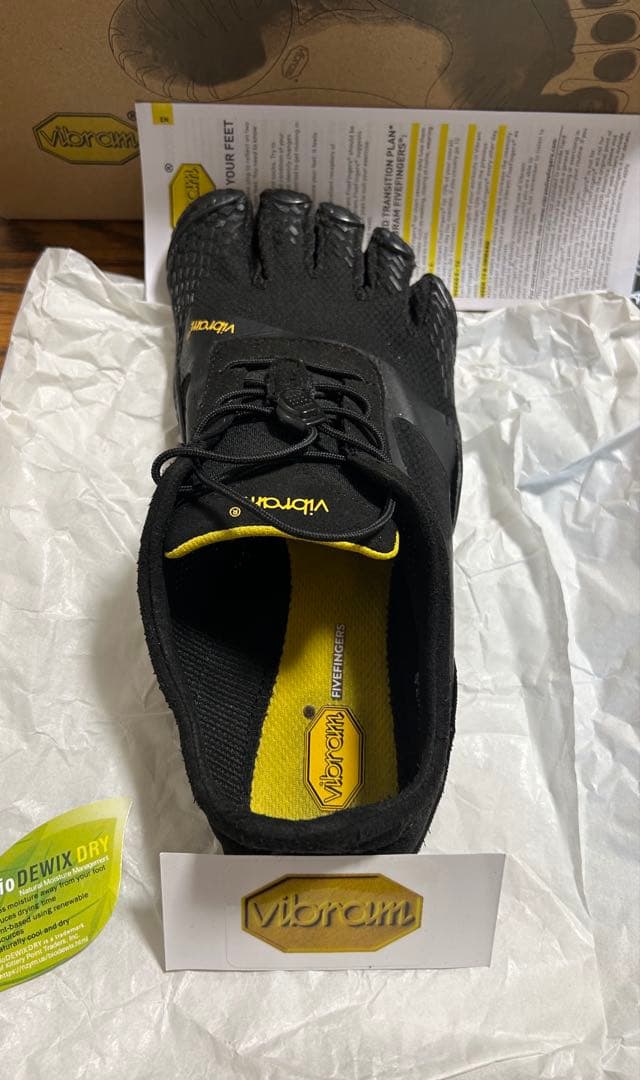 Vibram ビブラム　ファイブフィンガーズ