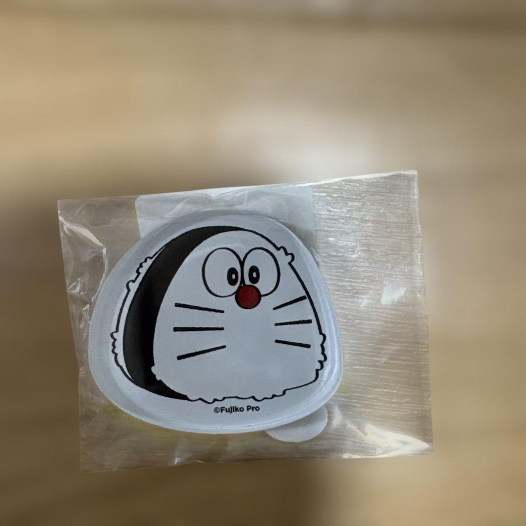 100%ドラえもん 東京　おにぎりぬいぐるみとシールセット　マグネット