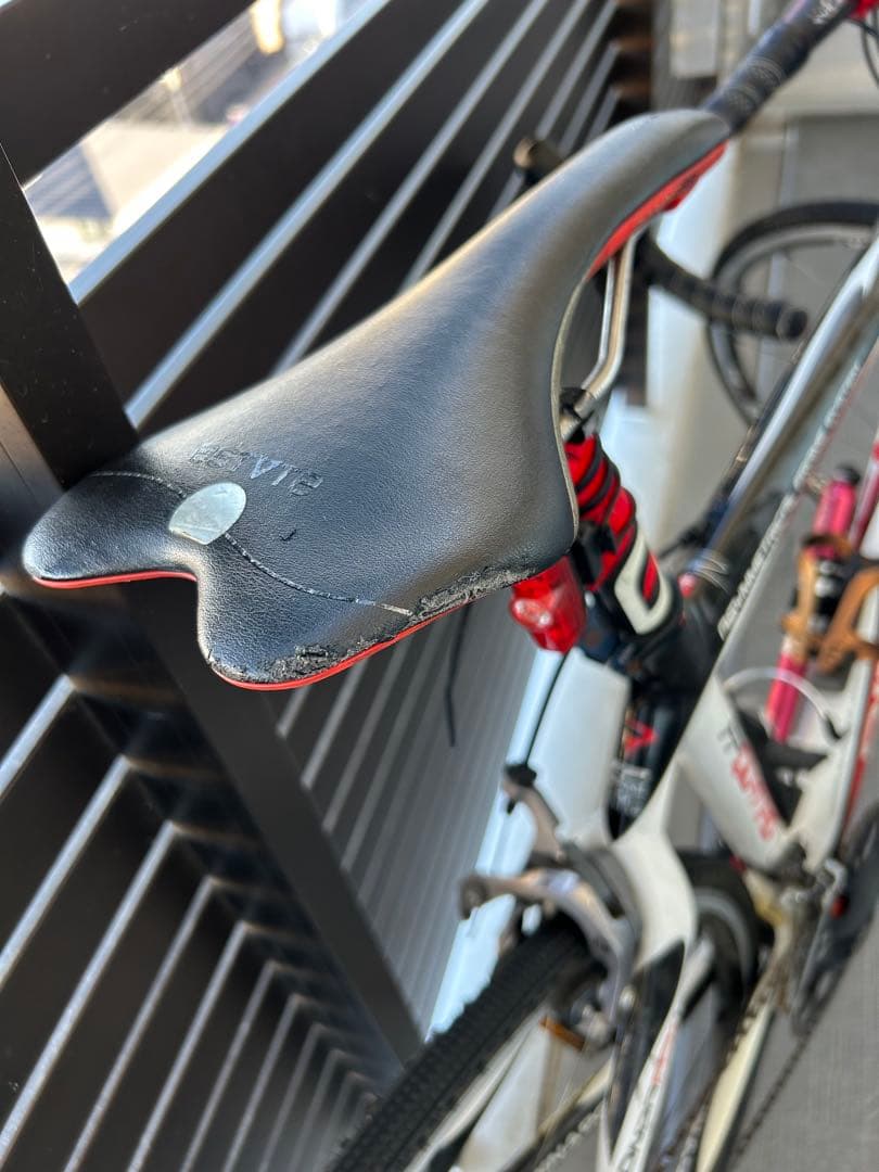 引取限定 PINARELLO FP QUATTRO ロードバイク