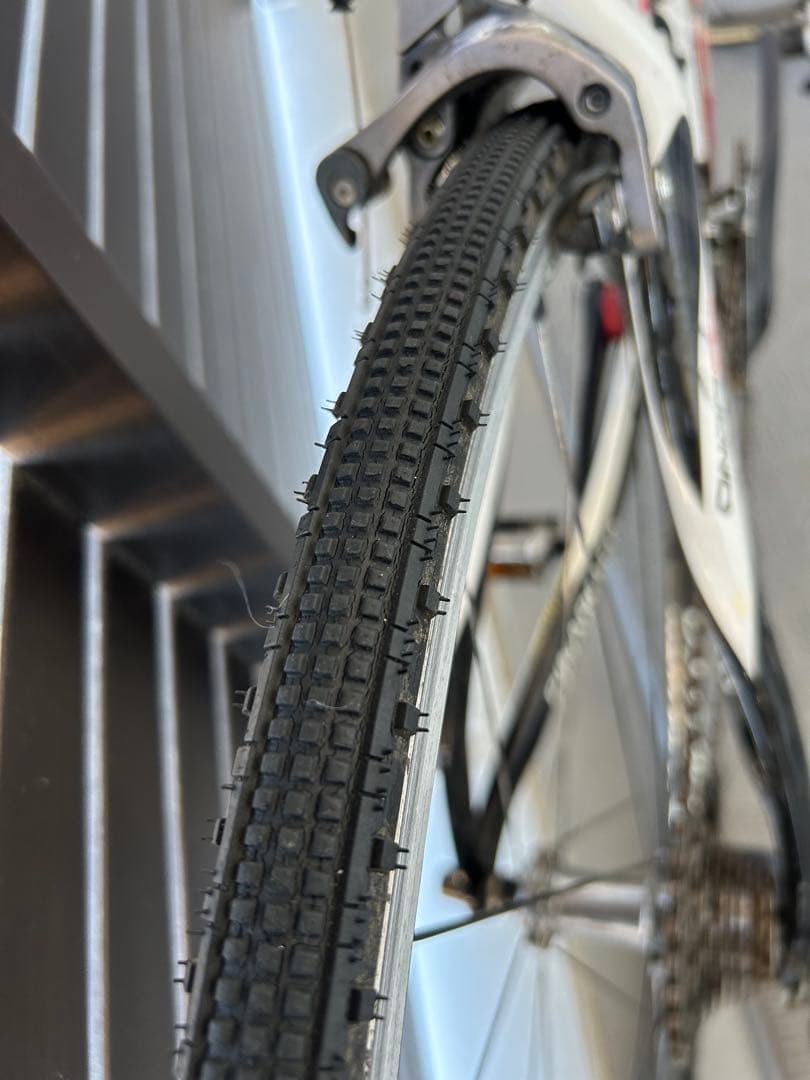 引取限定 PINARELLO FP QUATTRO ロードバイク