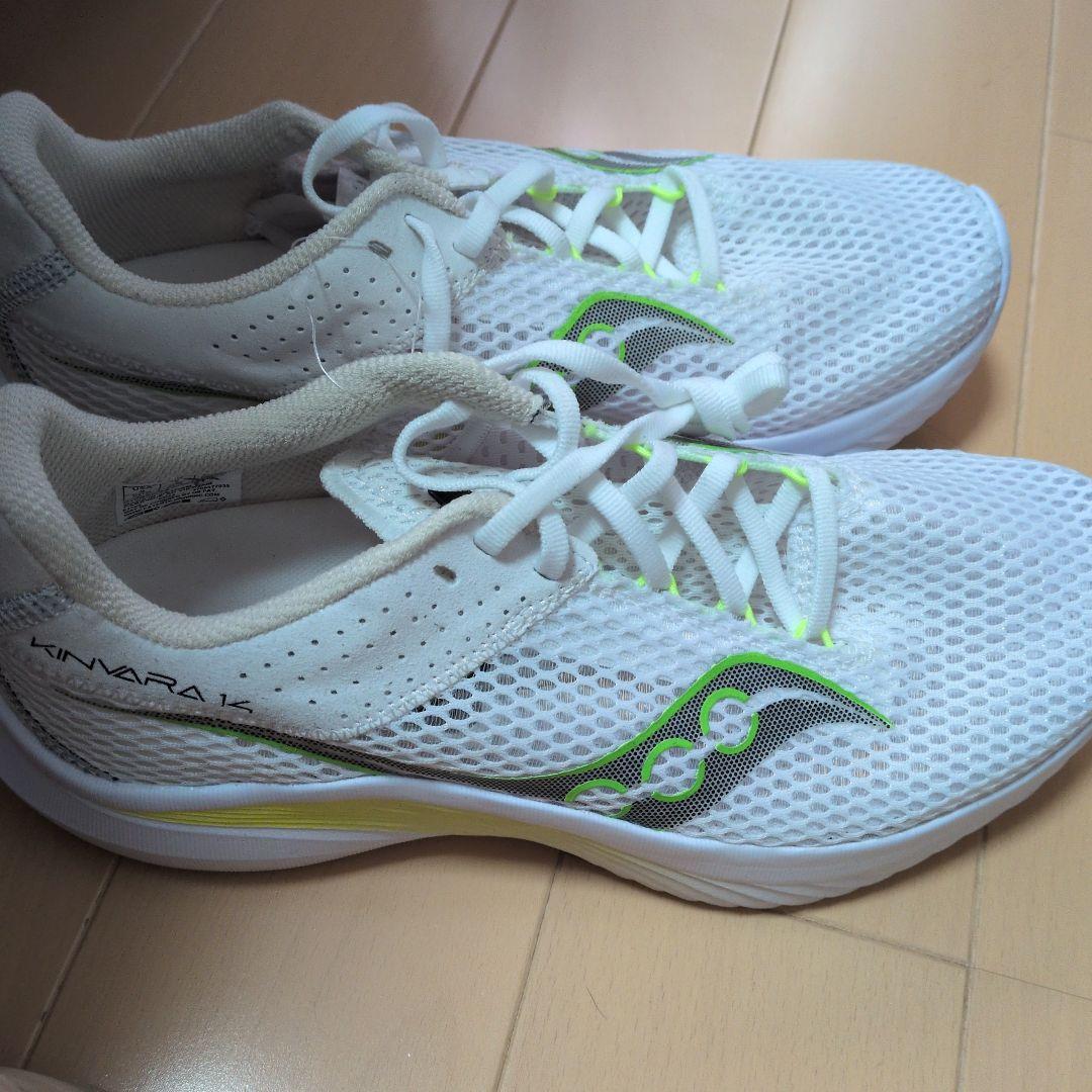 サッカニー キンバラ14 新品 ウィメンズ25.5 マラソン ランニング