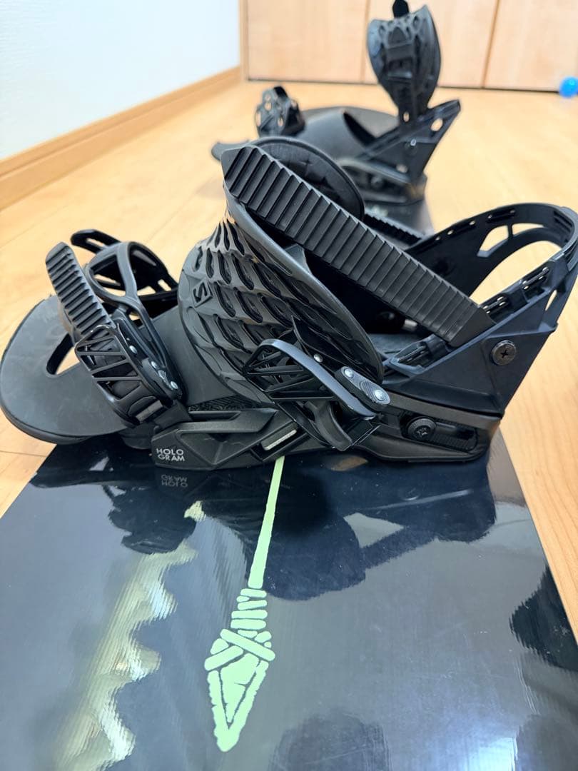 く*ん様 Salomon スノーボード 【アサシンプロ】バインディング【ホログラ