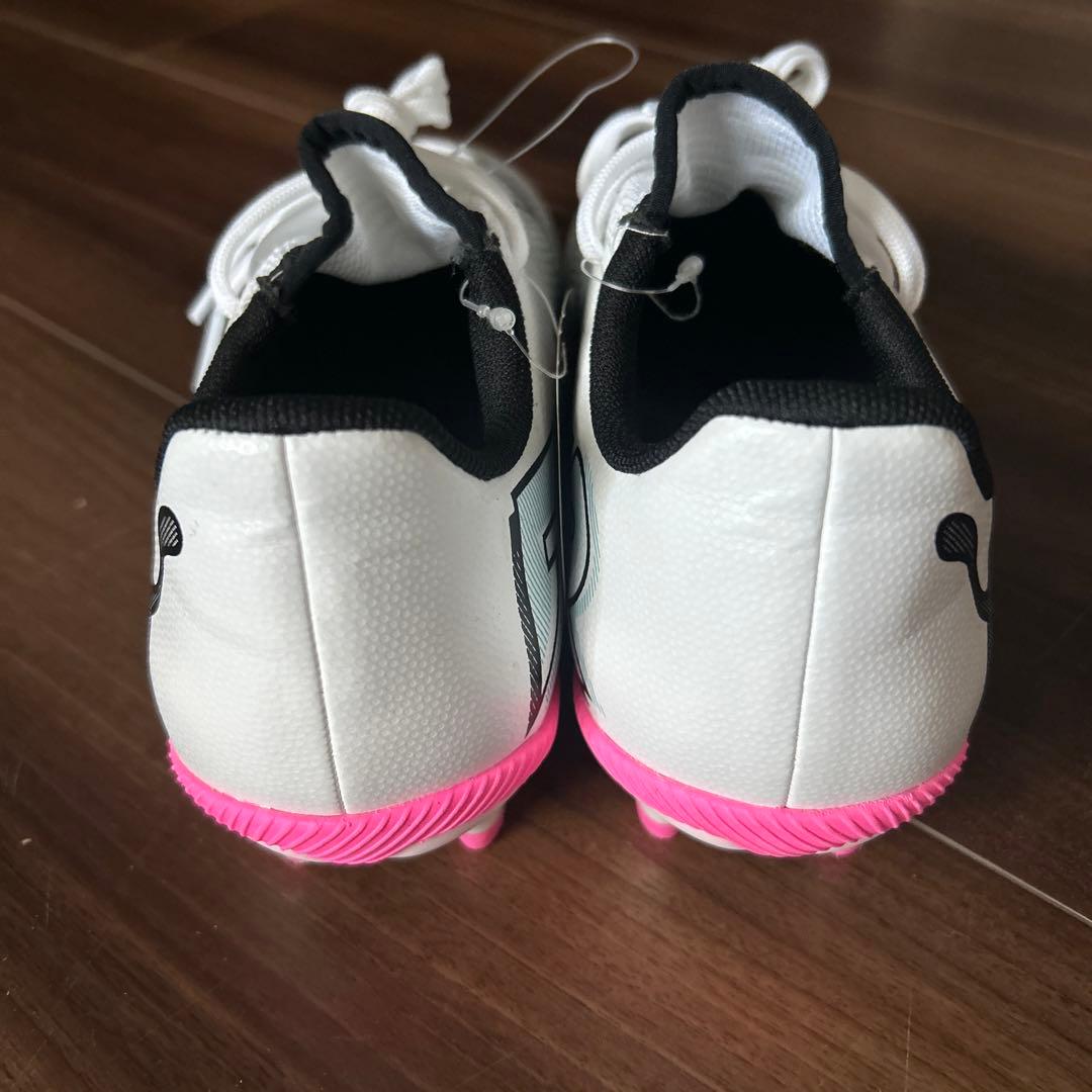 【新品】PUMA プーマ サッカー スパイク シューズ フューチャー 21.5