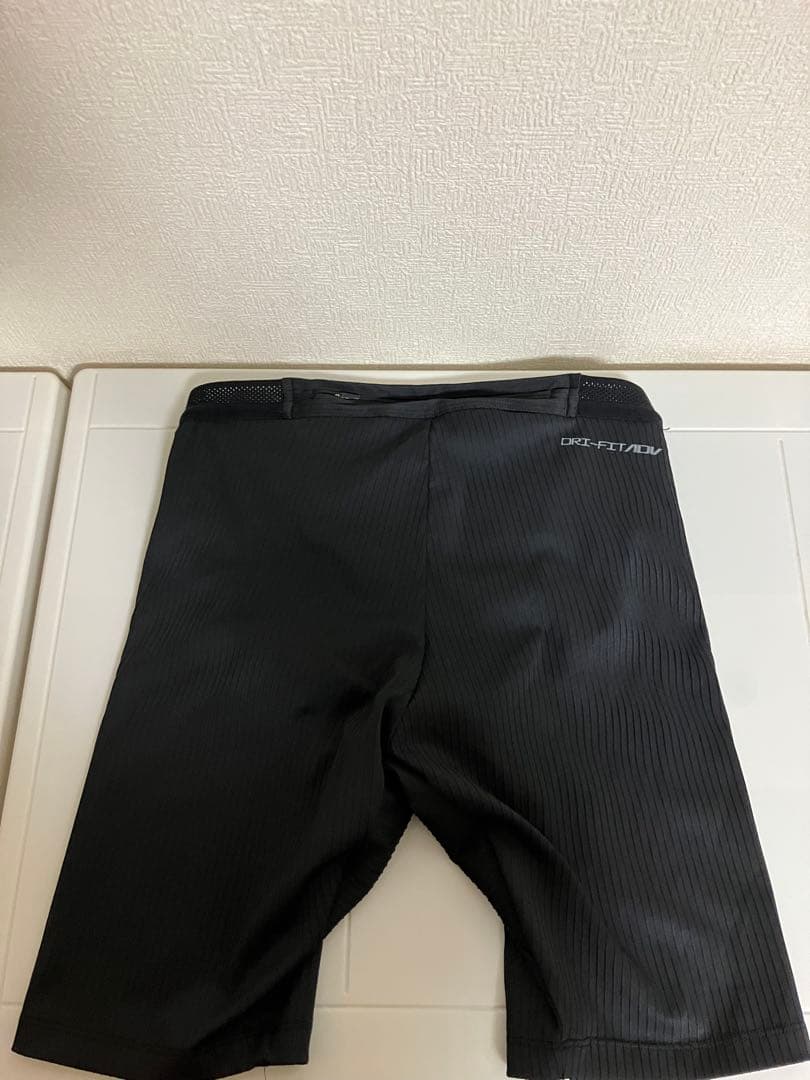 【週末限定価格】 ナイキ　エアロスイフトハーフタイツ　Sサイズ