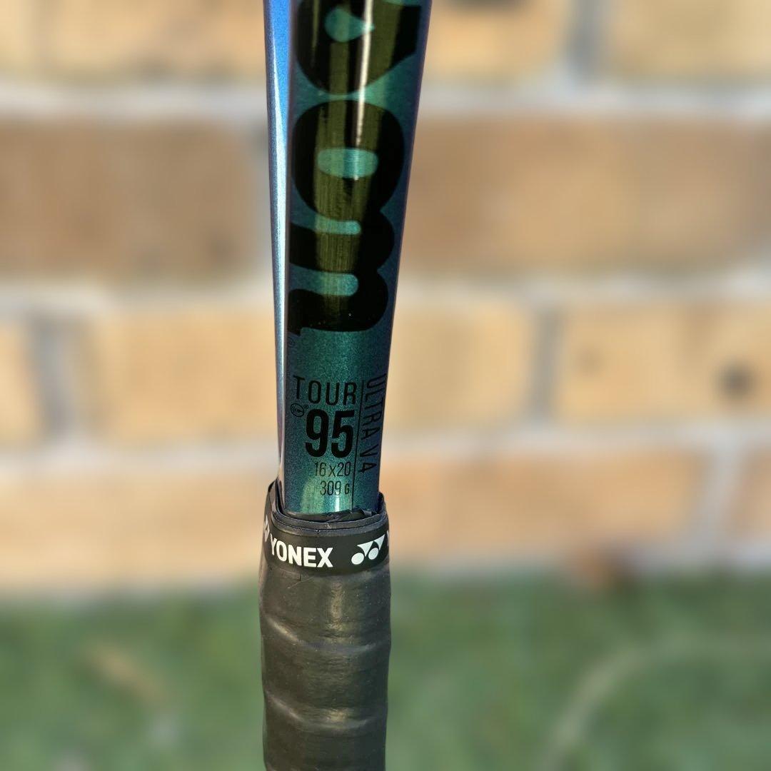 Wilson ULTRA TOUR 95CV V4.0 16×20 G3 ①