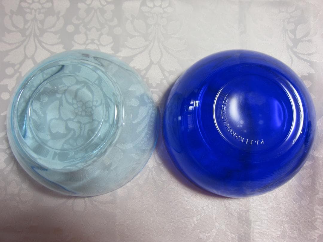 新品・未使用、完品　イッタラ（13Φcm）透明ガラスボウル　青濃淡ペアセット