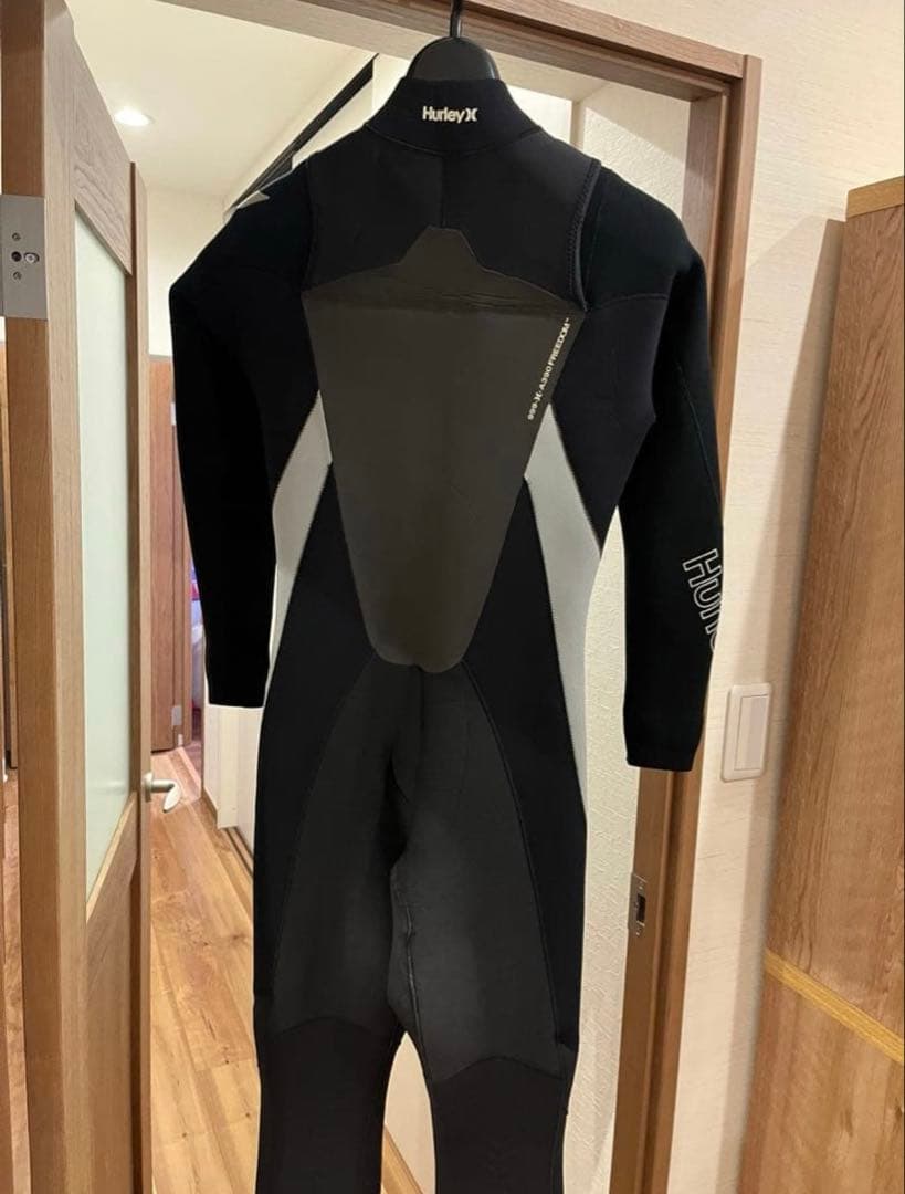 hurley ハーレー　ウェットスーツジャーフル