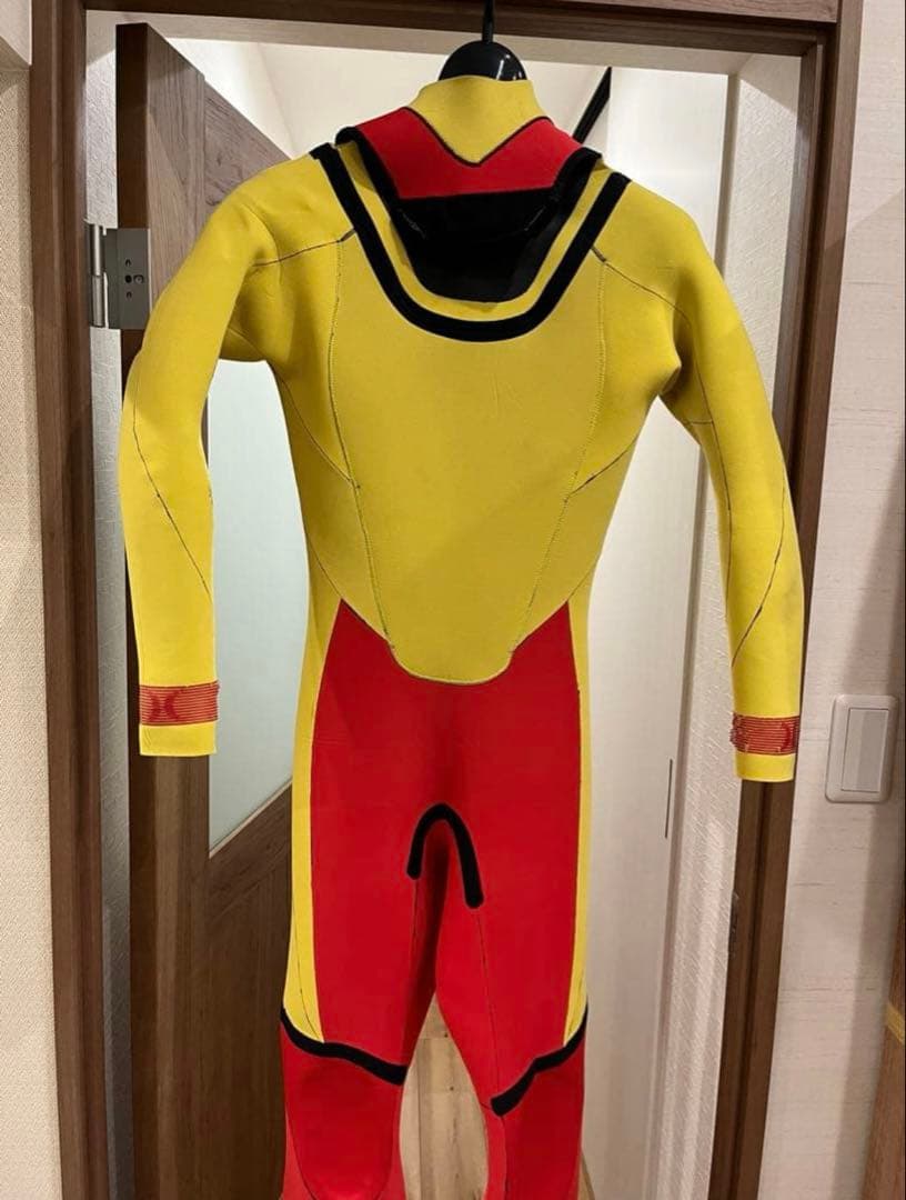 hurley ハーレー　ウェットスーツジャーフル