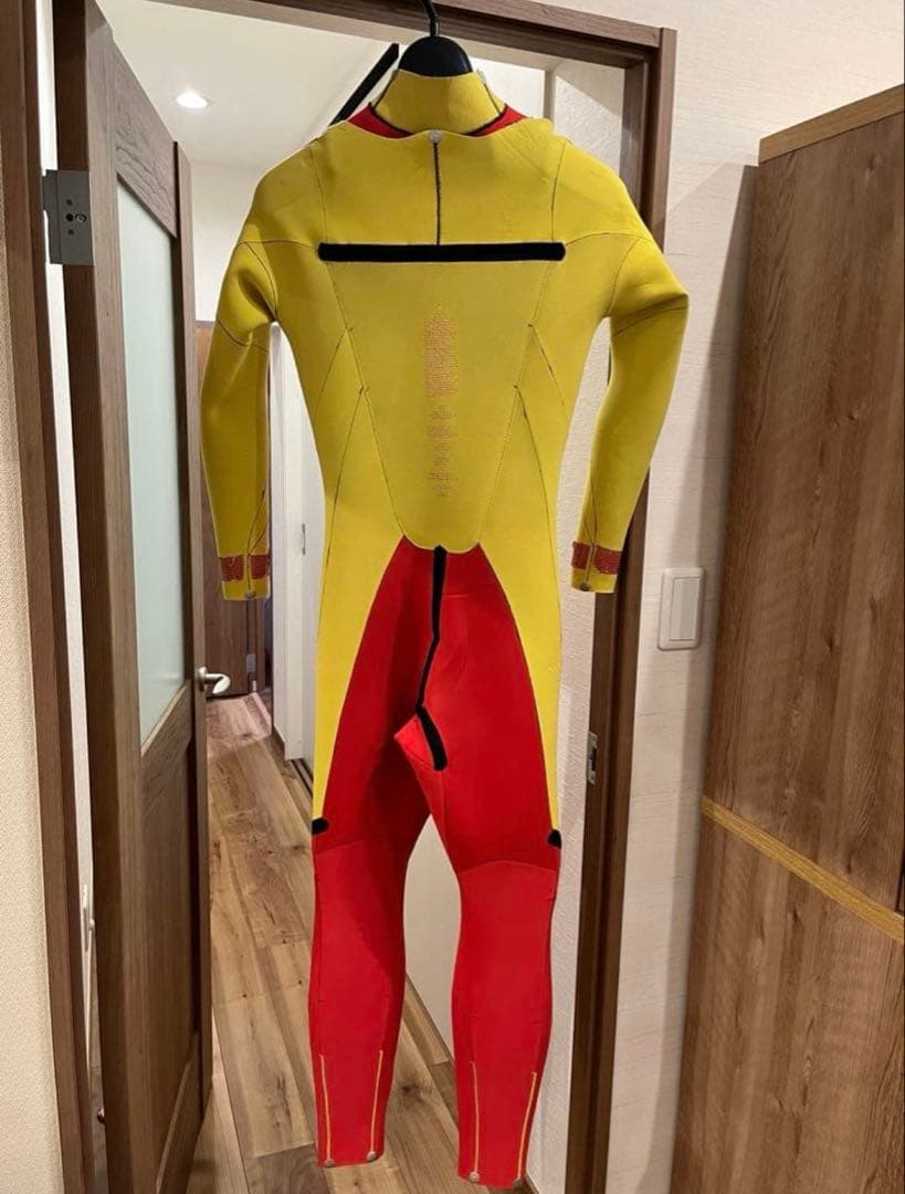 hurley ハーレー　ウェットスーツジャーフル