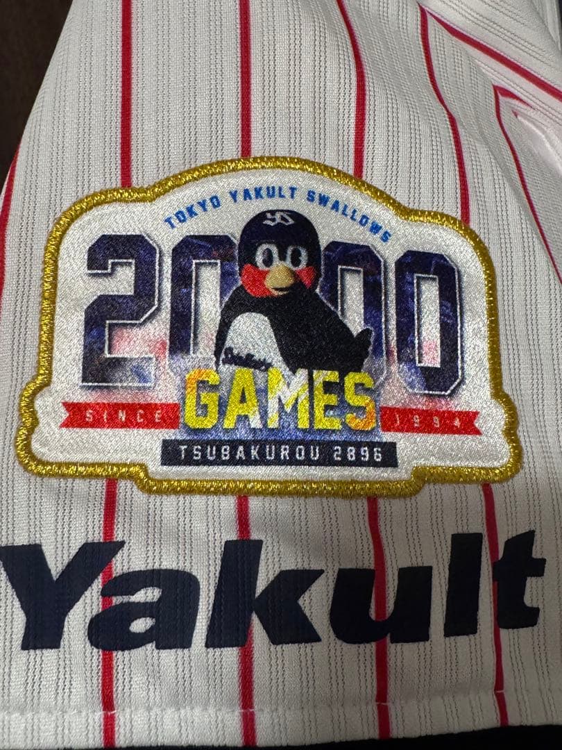 【入手困難】つば九郎 2000試合出場記念ユニフォーム Mサイズ ヤクルト