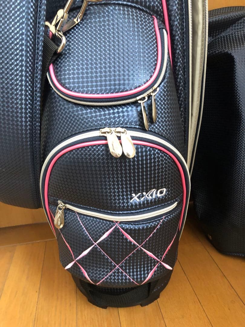 【送料込み】廃盤希少　XXIO キャディバッグ　ゴルフバッグ　レディース　美品