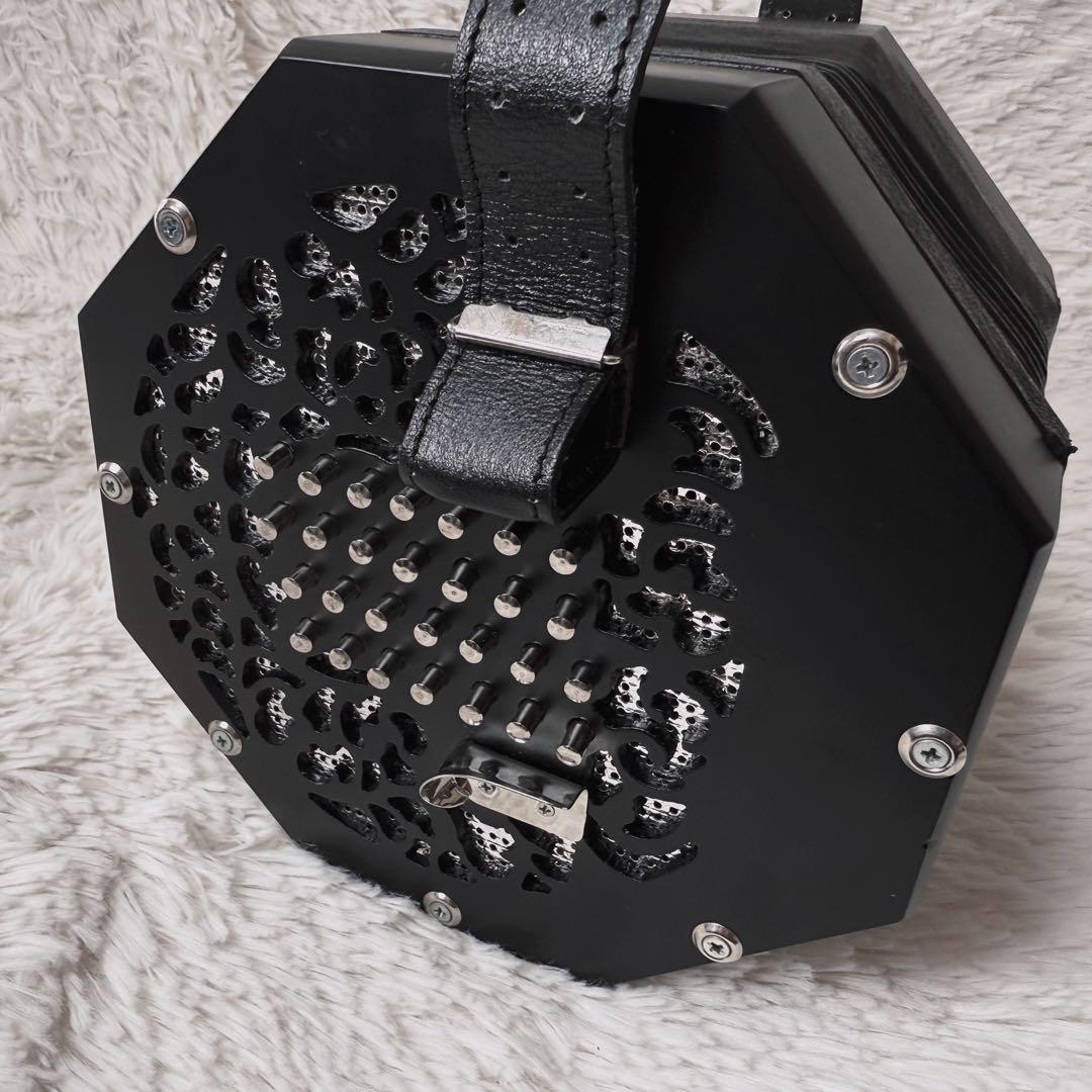 Bastari A-56-N 56ボタン イングリッシュ コンサーティーナ 黒