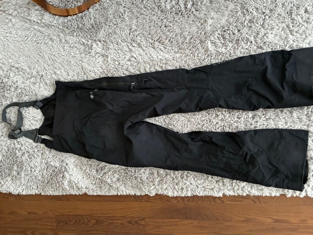 ウィメンズ Burton リザーブ GORE-TEX 2L ビブパンツ