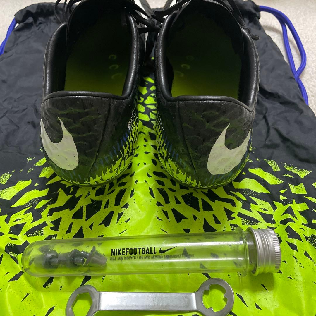 Nike Hypervenom サッカーシューズ ブラック/ホワイトSG