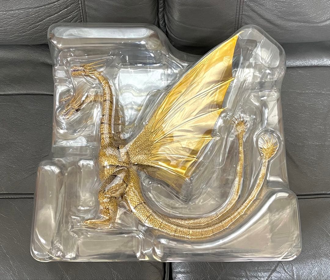 G*】様 【訳あり】S.H.MonsterArts キングギドラ 酒井ゆうじ原型