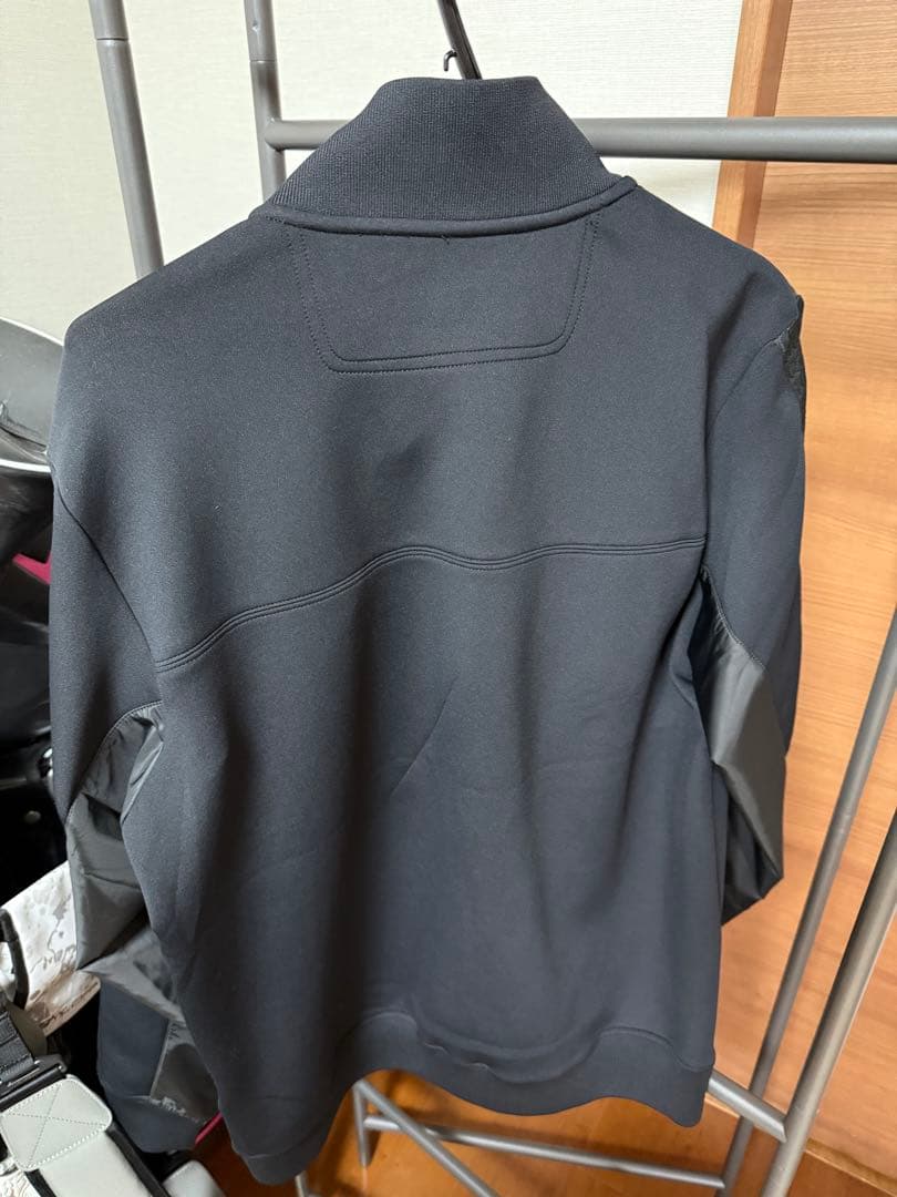 キャロウェイ　レッドレーベル　 ジップ付き　トップス