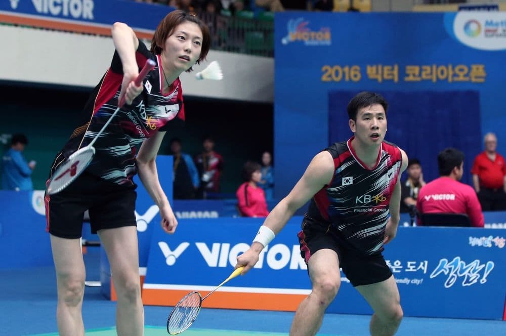 VICTOR韓国代表金元浩選手着用モデル バドミントンシャツトナミ実業団NTT