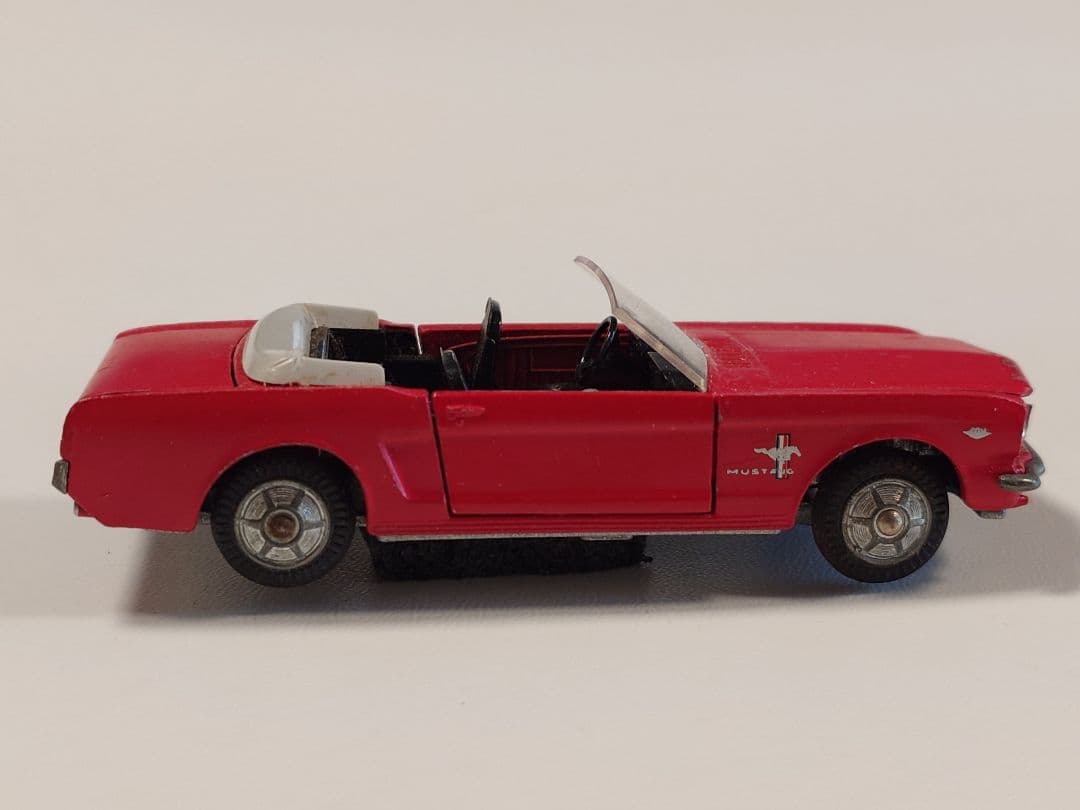 TEKNO NO.833 FORD MUSTANG （赤）