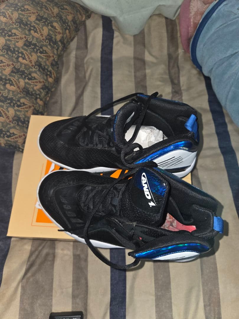 AND1 ALPHA 【BLACK//WHITE】