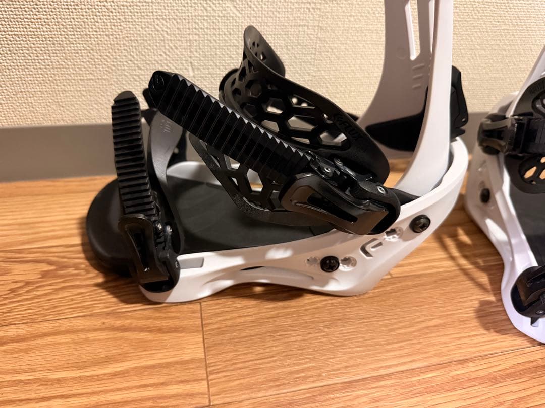 スノーボード FLUX EM 22-23