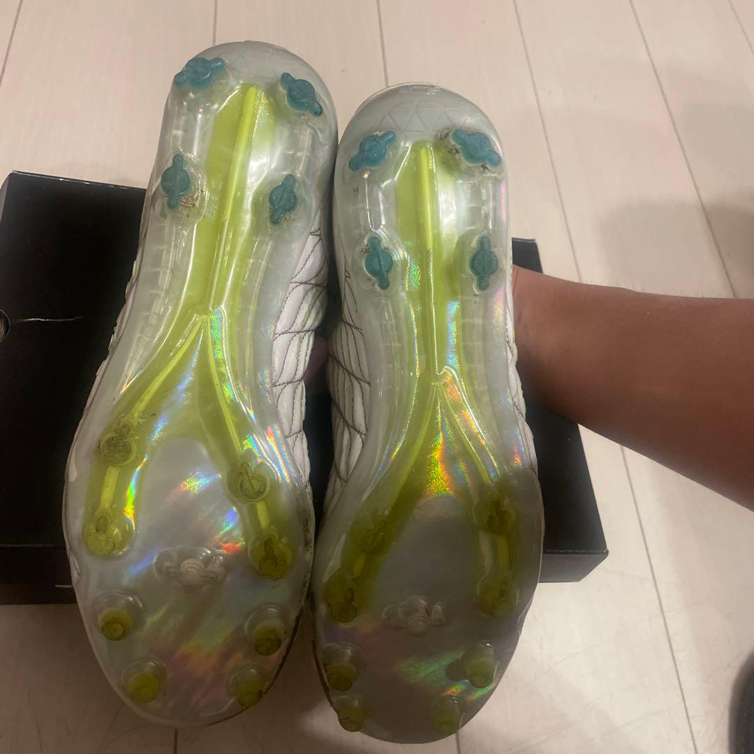 Under Armour サッカーシューズ スパイク　白26.5cm