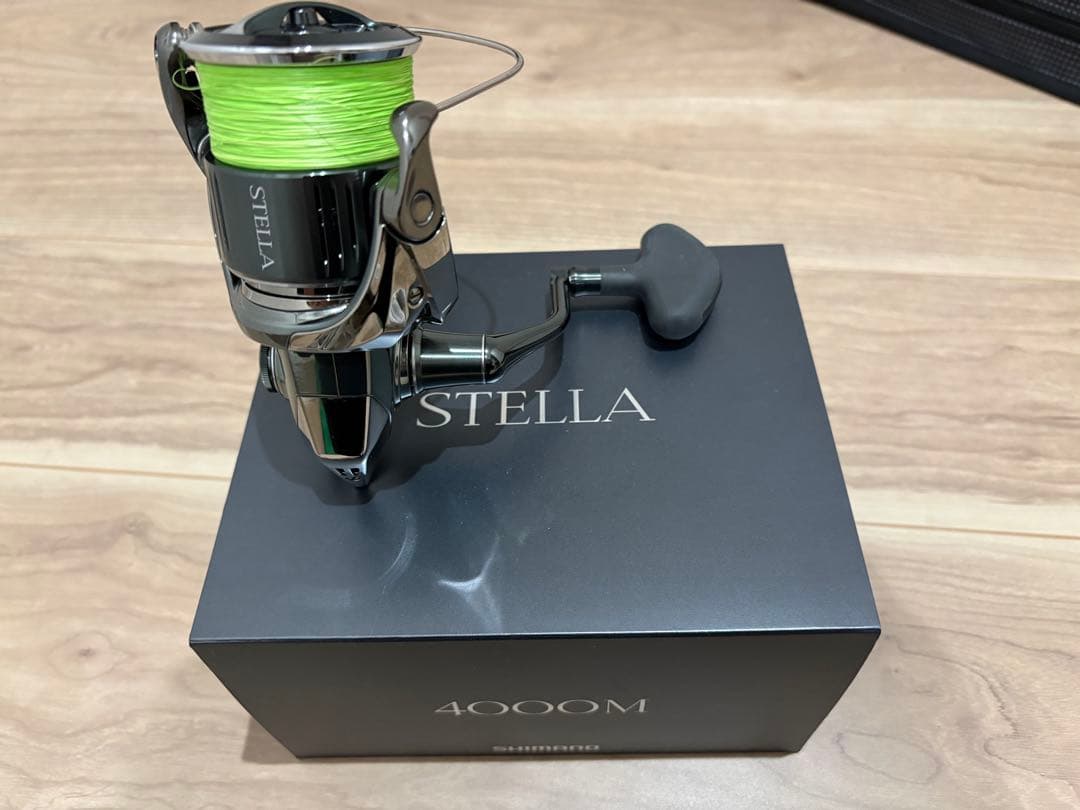 シマノ　STELLA スピニングリール 4000M