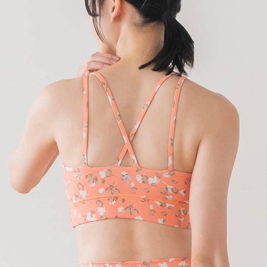 新品タグ付き　SUKALA スカーラ　花柄ブラトップ オレンジ　Mサイズ