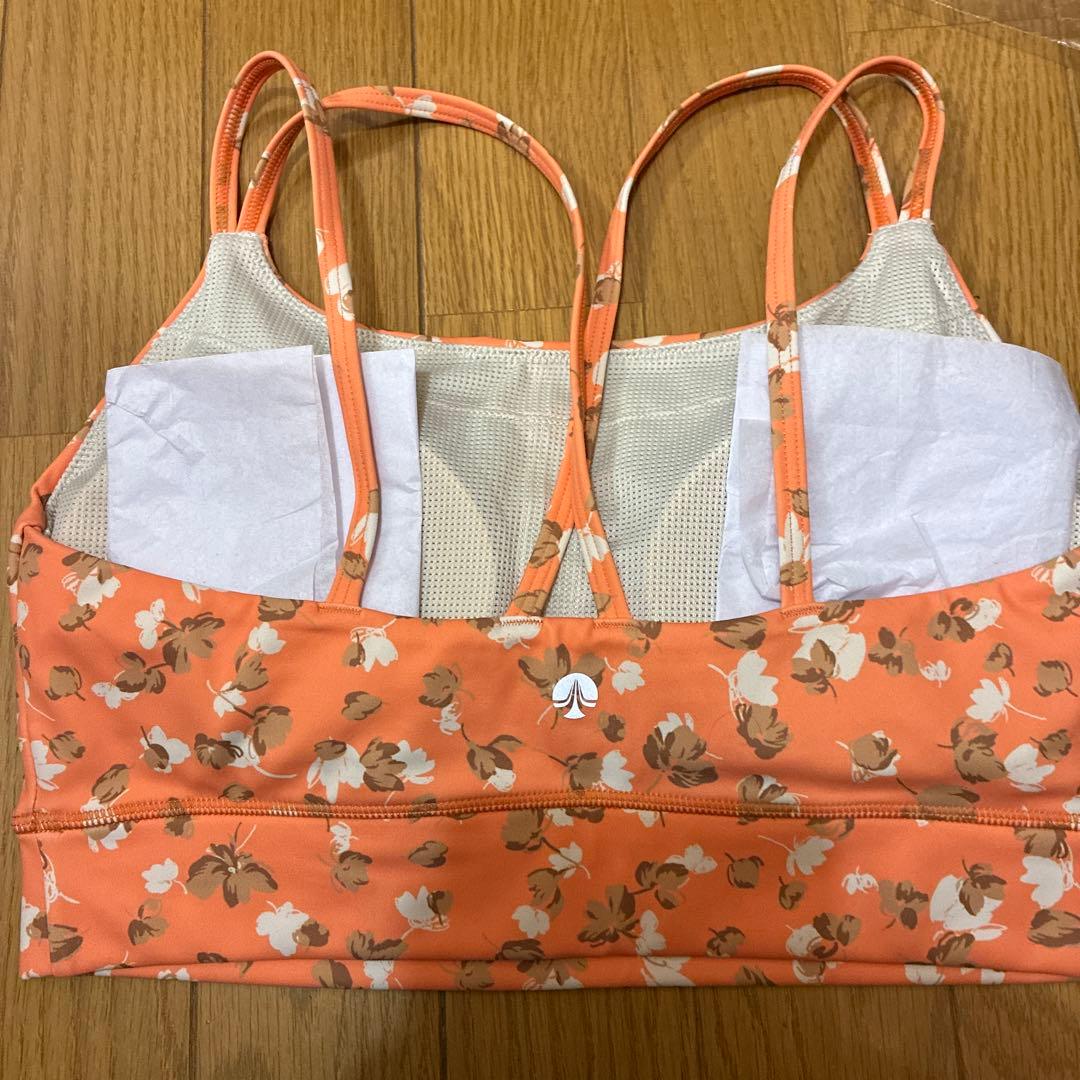 新品タグ付き　SUKALA スカーラ　花柄ブラトップ オレンジ　Mサイズ