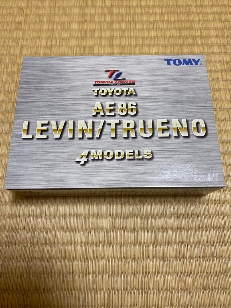 トミカリミテッド AE86 LEVIN/TRUENO 4モデル