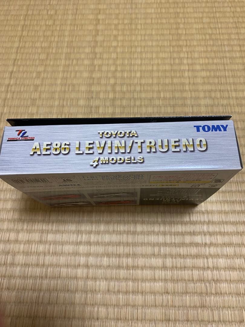 トミカリミテッド AE86 LEVIN/TRUENO 4モデル