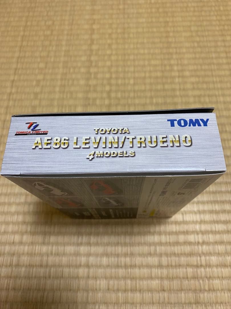 トミカリミテッド AE86 LEVIN/TRUENO 4モデル