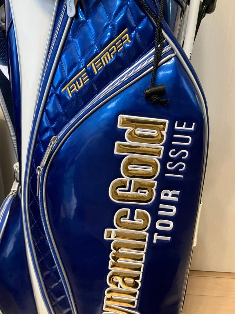 Dynamic Gold Tour Issue キャディバッグ