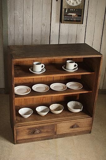 味のある木製収納棚×木製引き出し2杯　食器棚　水屋　キャビネット　古家具