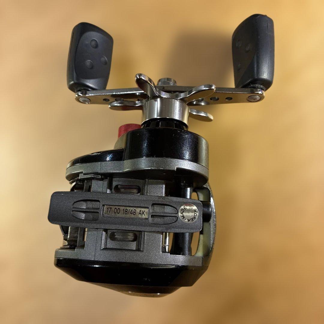 ヒ*ン様 Abu Garcia アブガルシア Revo Elite CB ベイト