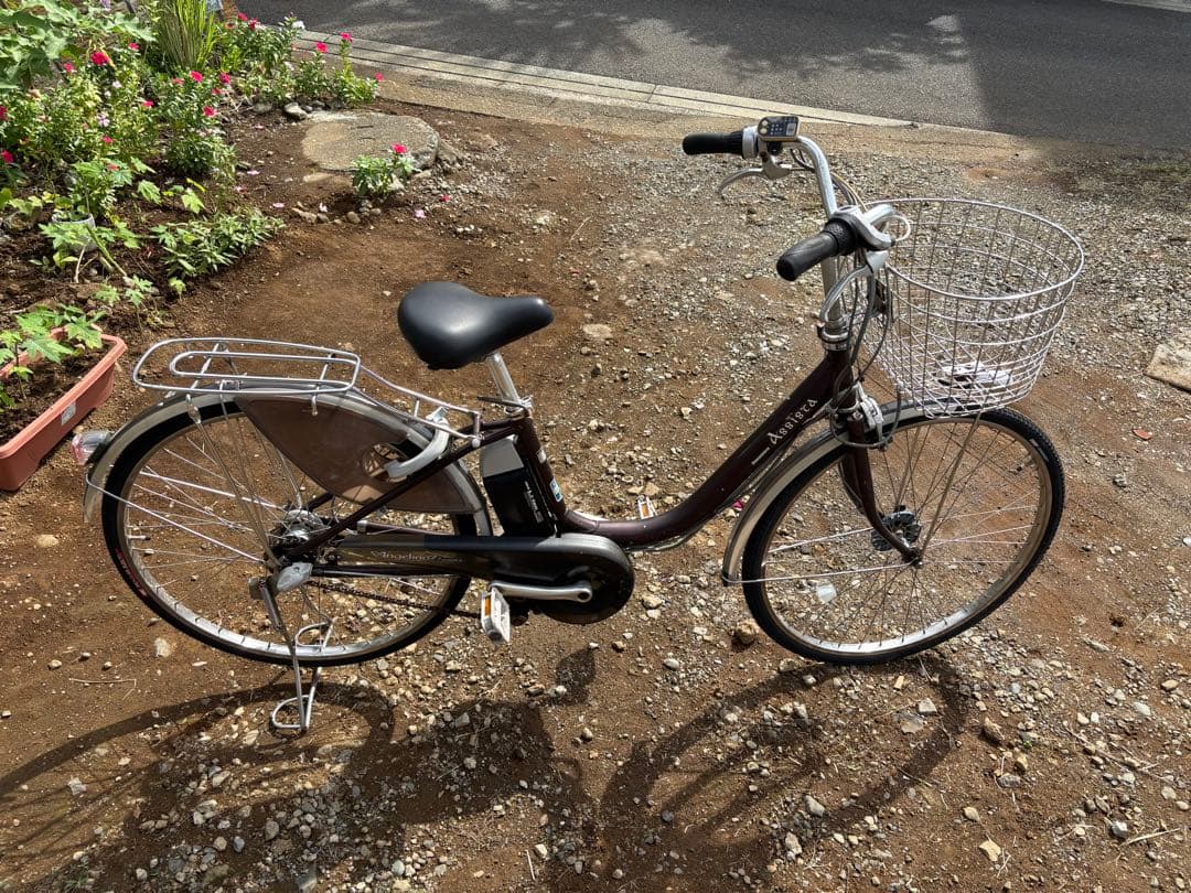 電動アシスト自転車 。 充電器、バッテリー1個付きです。引き取り限定お買得品
