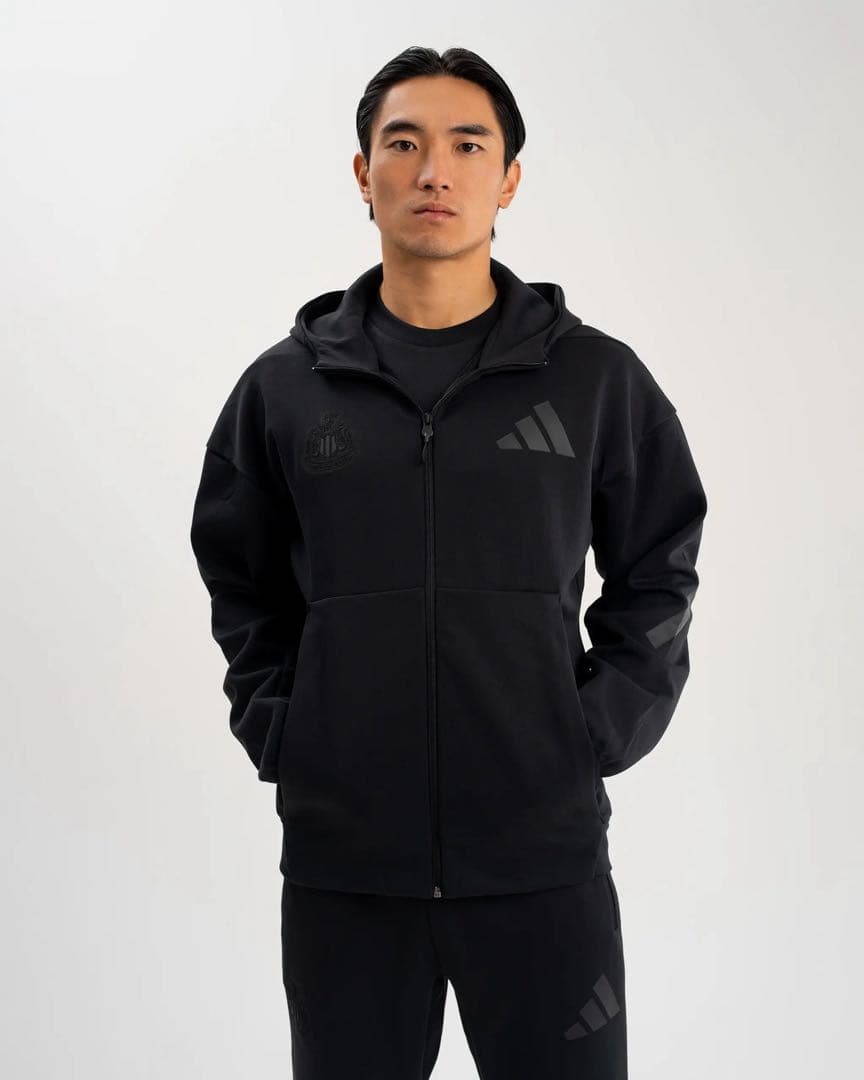 adidas ニューカッスル Z.N.E. 上下セット　未使用品