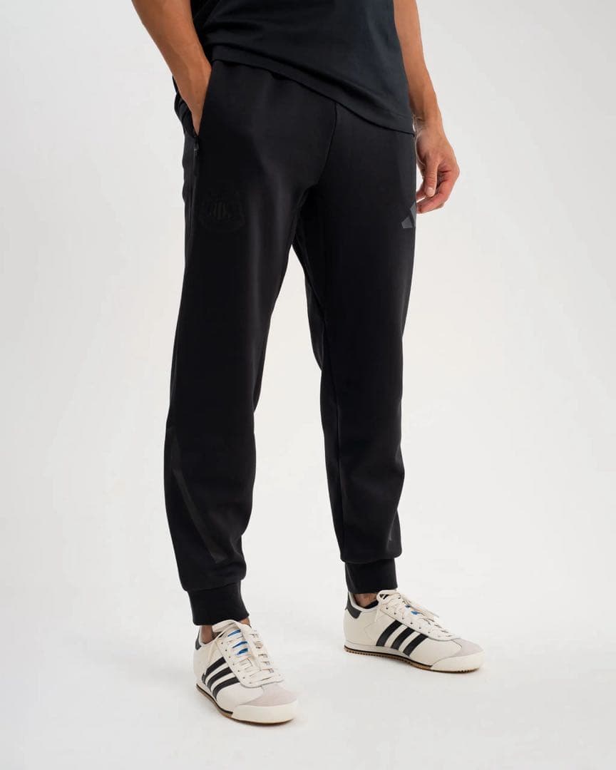 adidas ニューカッスル Z.N.E. 上下セット　未使用品