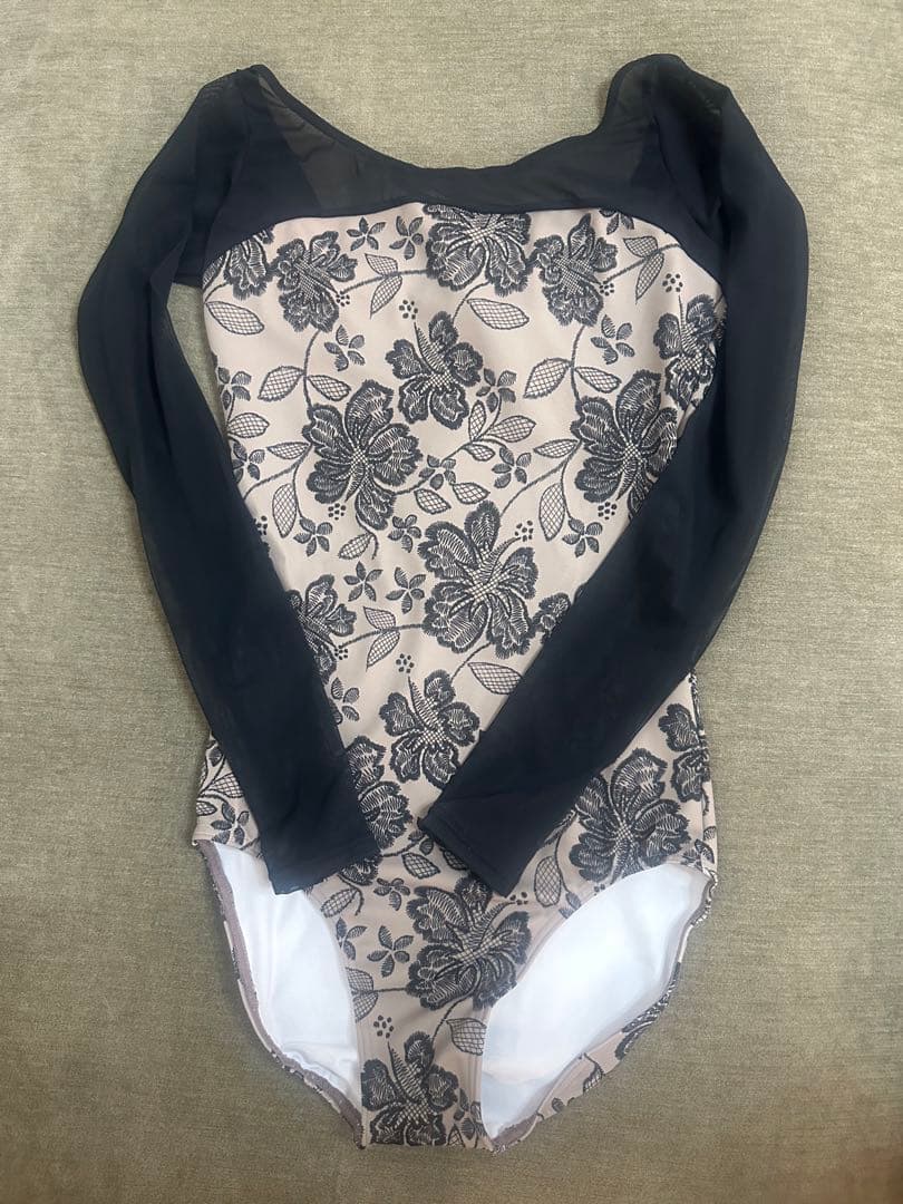 【新品】ポーチ付 Mサイズflower embroidery