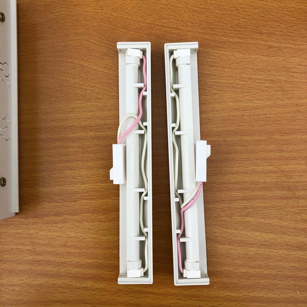 TOSHIBA 誘導灯　FBK10304-PS17 避難口・通路兼用