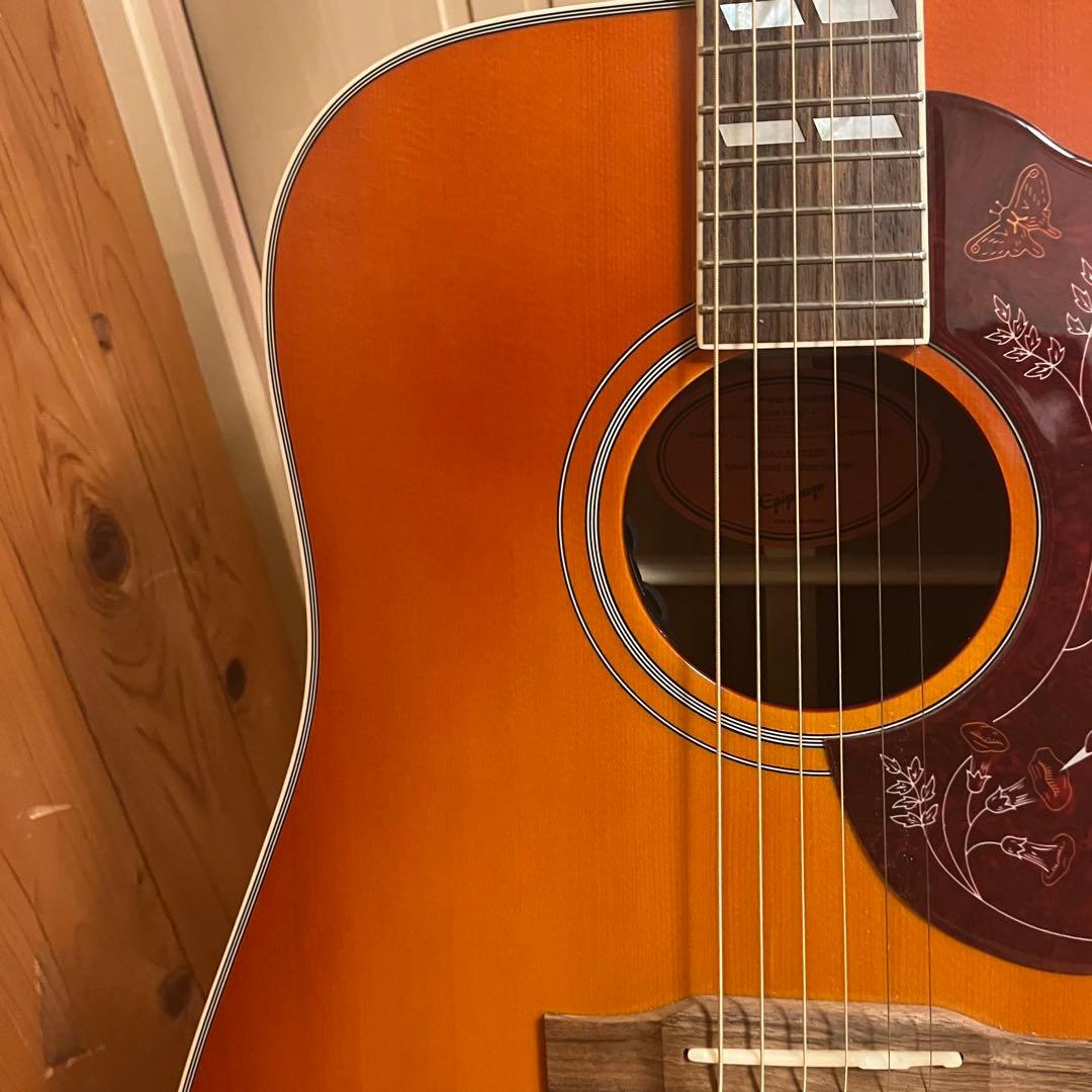 ギター Epiphone inspired by Gibson Hummingbird