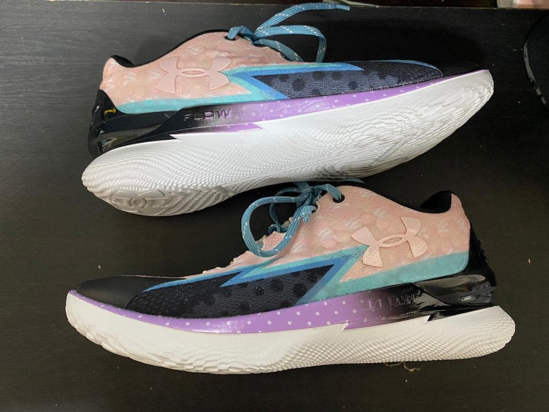 中古　Under Armour カリー１フロトロ