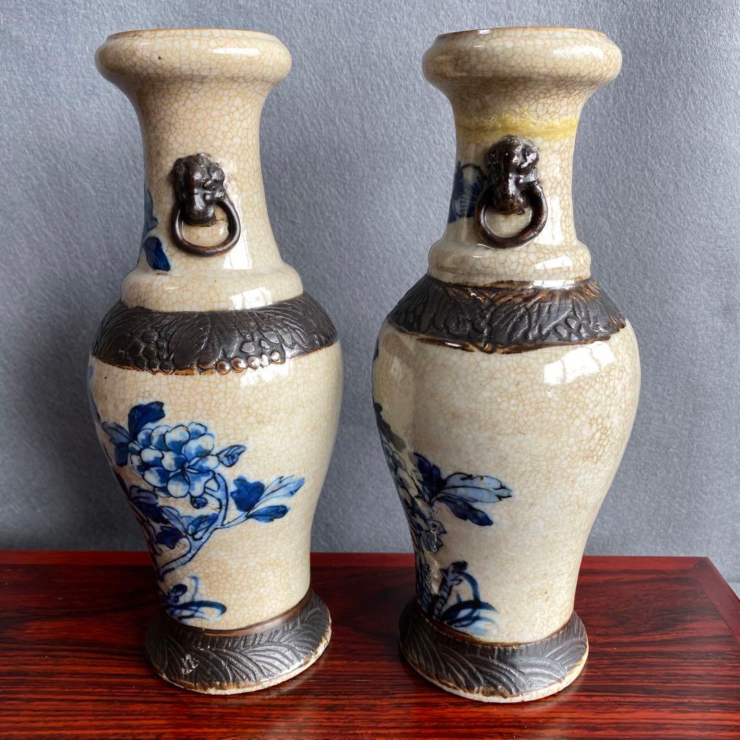中国青花花生一対　明代成化年製　染付花鳥画　象耳　貫入磁器　花瓶花入 清時代