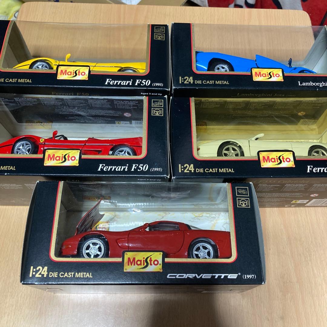 Maisto Ferrari 3台、ランボルギーニ シボレーの5台