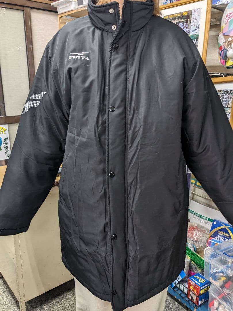 FINTA ブラック 中綿ハーフコート Lサイズ