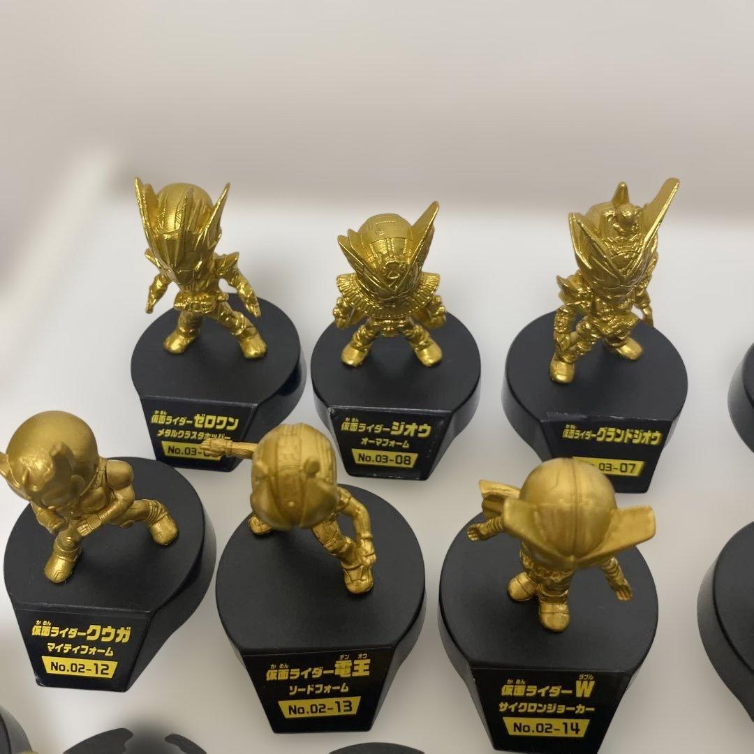 仮面ライダー 仮面ライダーゴールドフィギュア 52体セット 食玩 ミニフィギュア