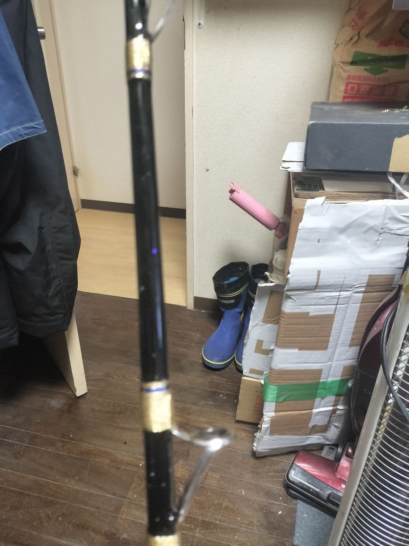 新品キハダマグロ竿とビーストマスター9000中古セット売り