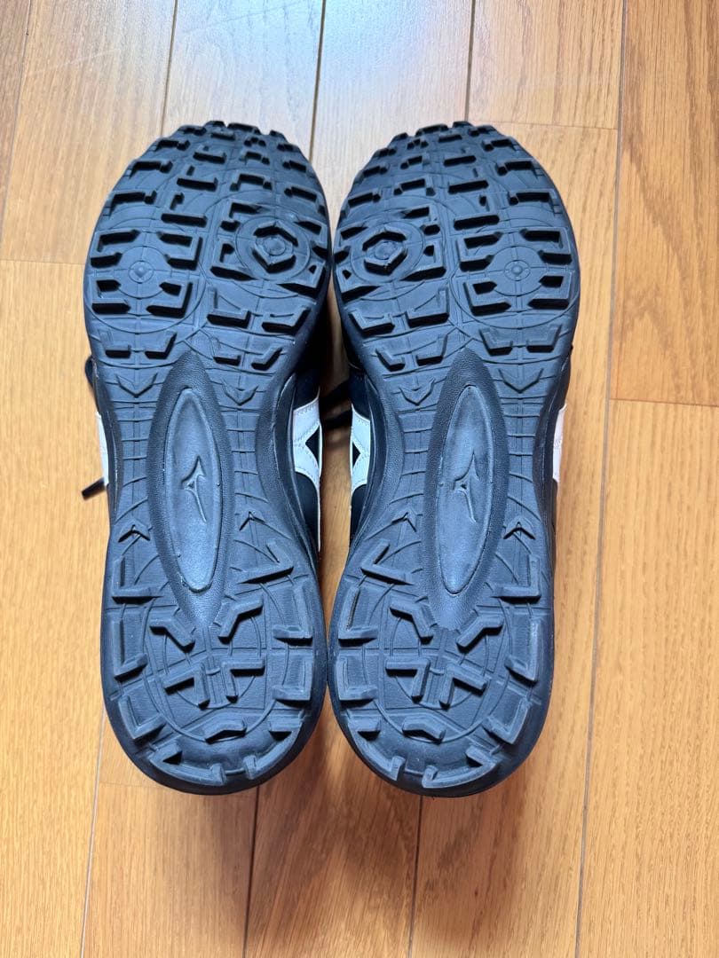 Mizuno Morelia サッカーシューズ ブラック/グレー/レッド