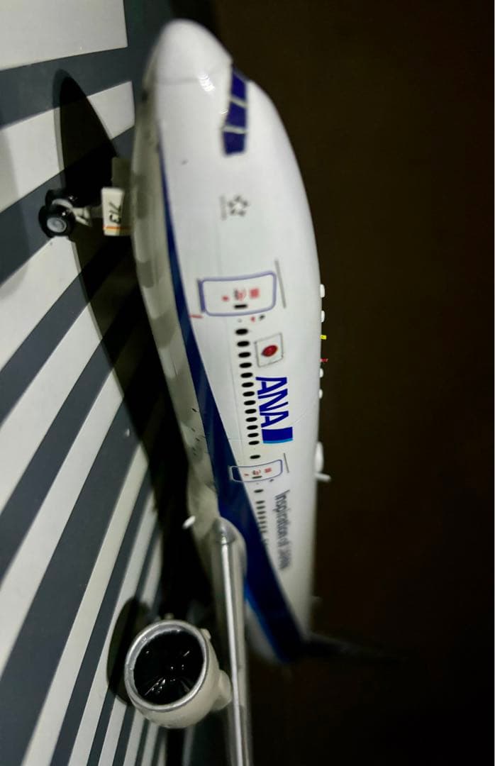 ハセガワ1/200 B777-200 ANA