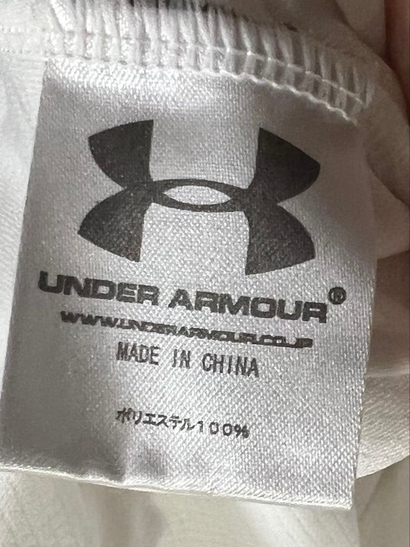 【大きいサイズ】 Under Armour ホワイト ポロシャツ（半袖）