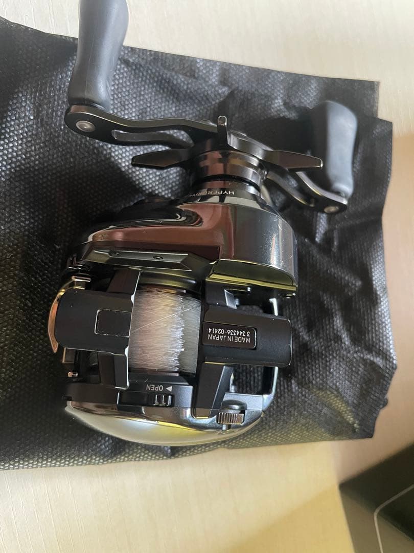 極美品　ダイワ 24スティーズSV TW 100XH